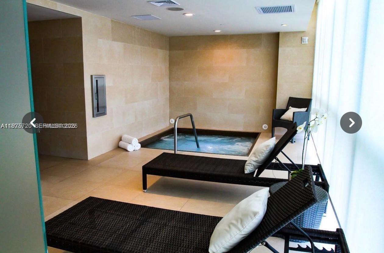 900 BISCAYNE BAY CONDO - Residential