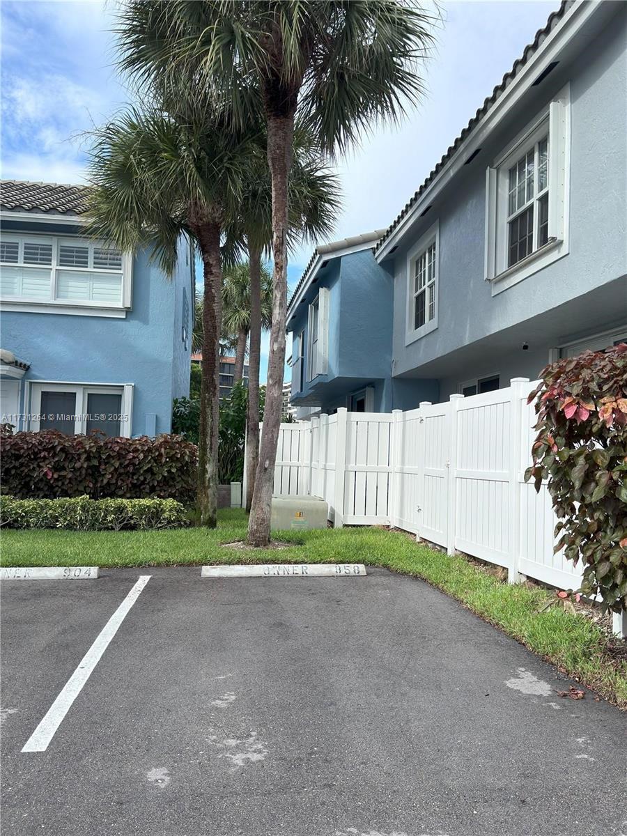 BOCA QUAY PH 3 - Residential