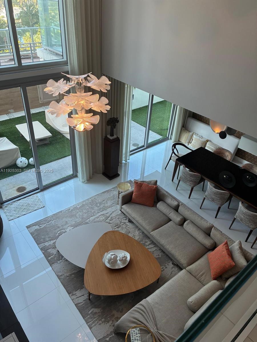 PARQUE TOWERS CONDO - Residential