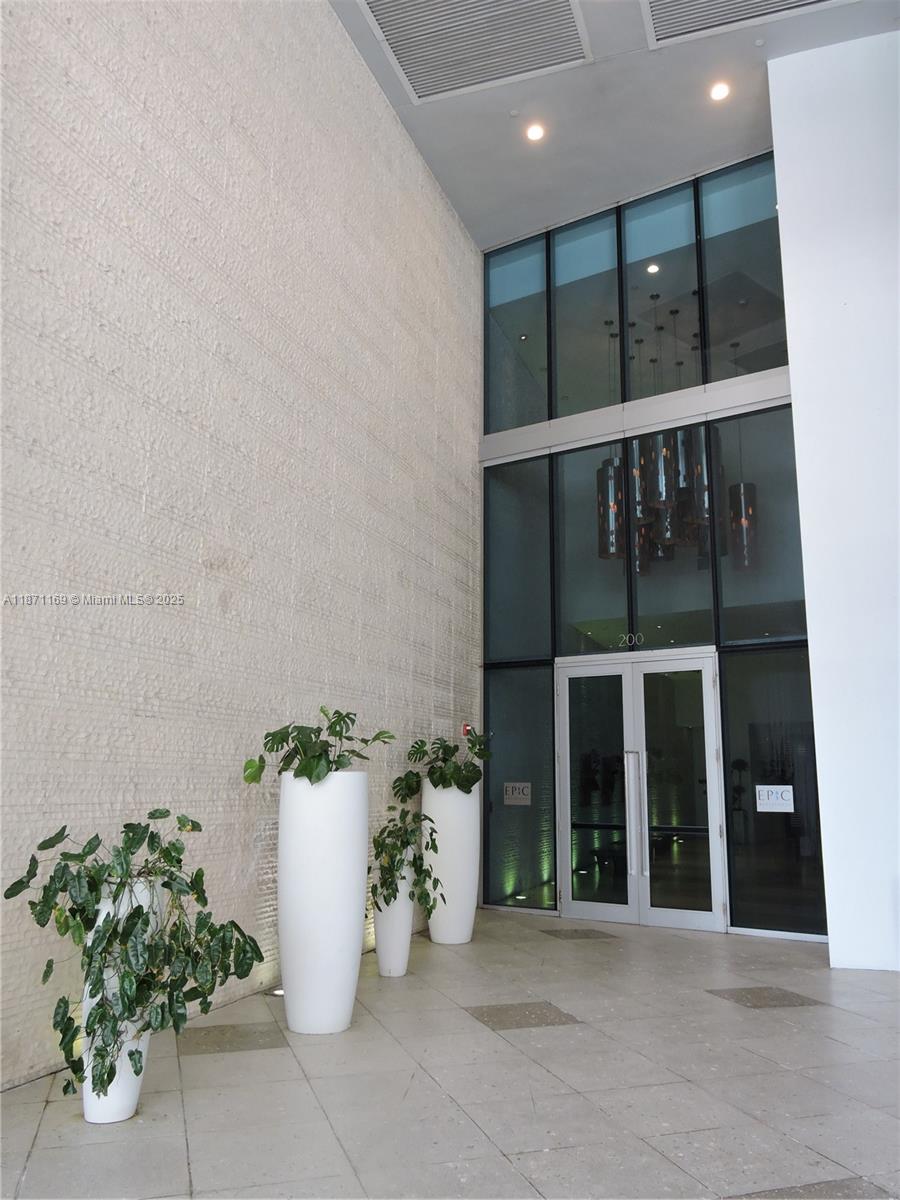 200 Biscayne Boulevard Way 3109