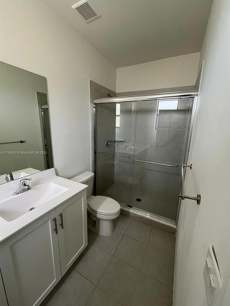 ENCLAVE SOUTH PHASE 2 - Residential Lease