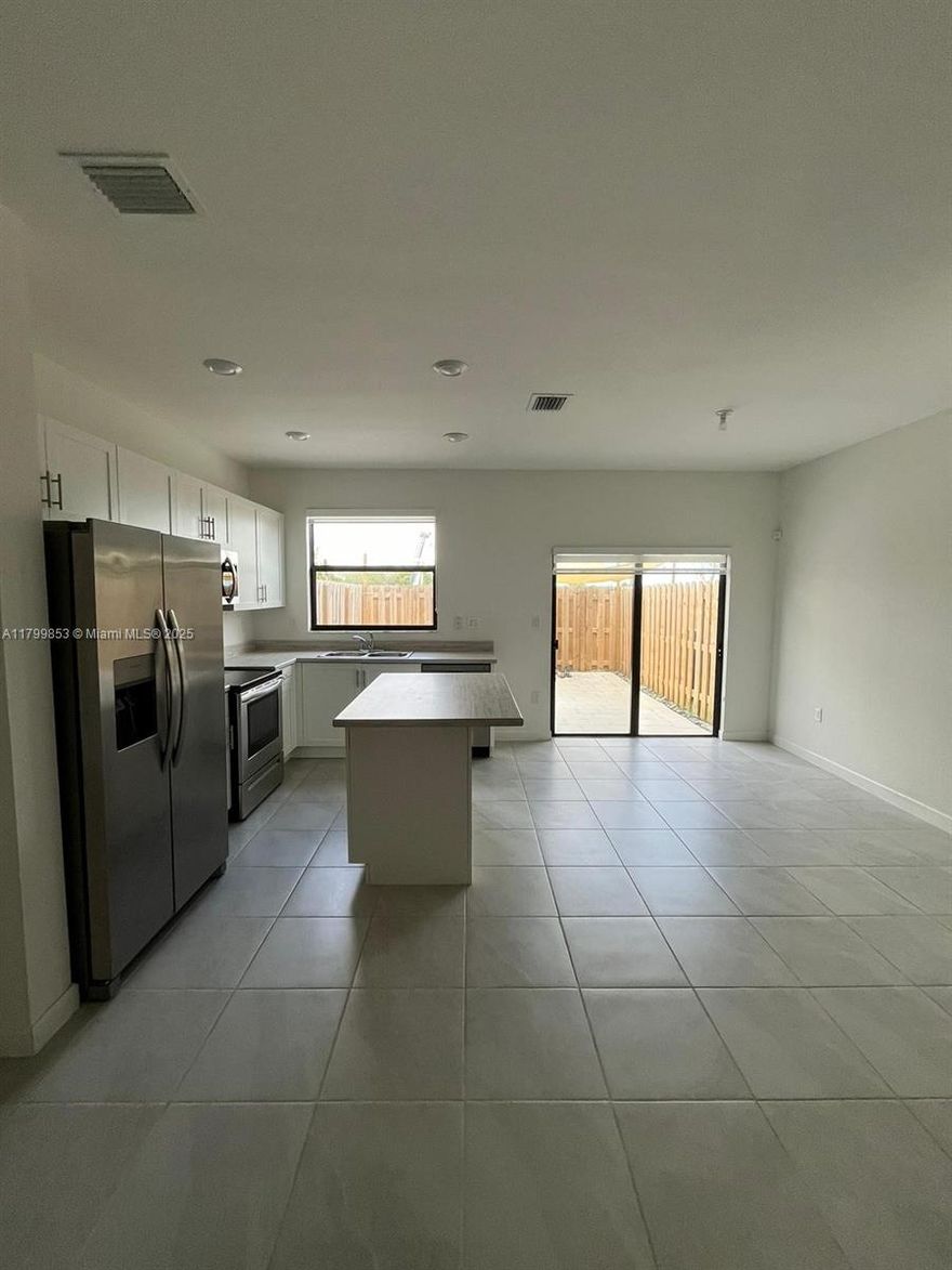 New Corner townhouse at Crystal Cay! First Floor (Title): Kitchen with Stainless Steel appliances, 1 bedroom, 1 twin door bathroom. Second Floor (Carpet) with Master Bedroom (canal view) with bathroom, Master Bedroom (street view) with bathroom. Dryer/washer machine, A/C and closet. Clubhouse with many amenities.