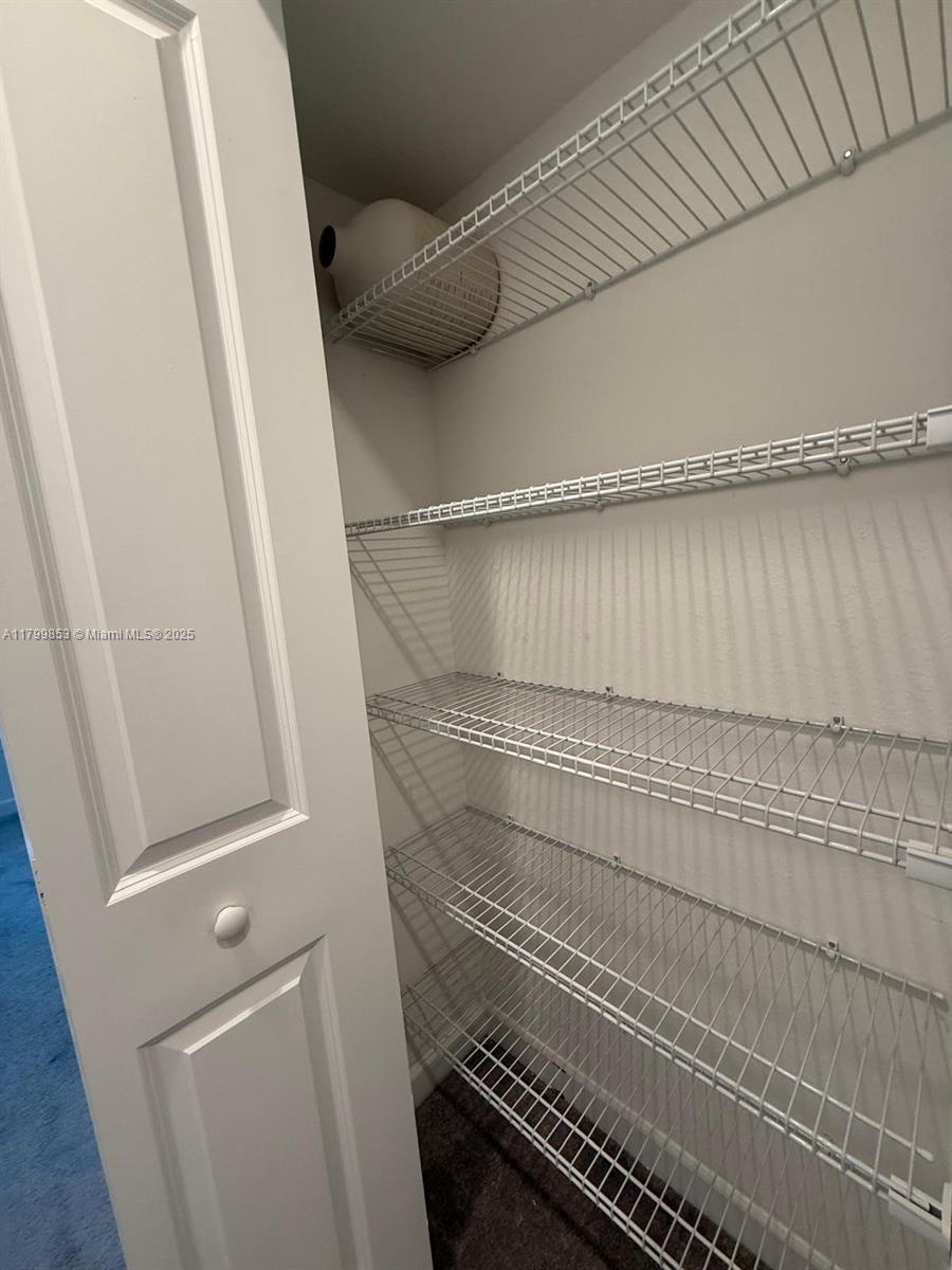 ENCLAVE SOUTH PHASE 2 - Residential Lease