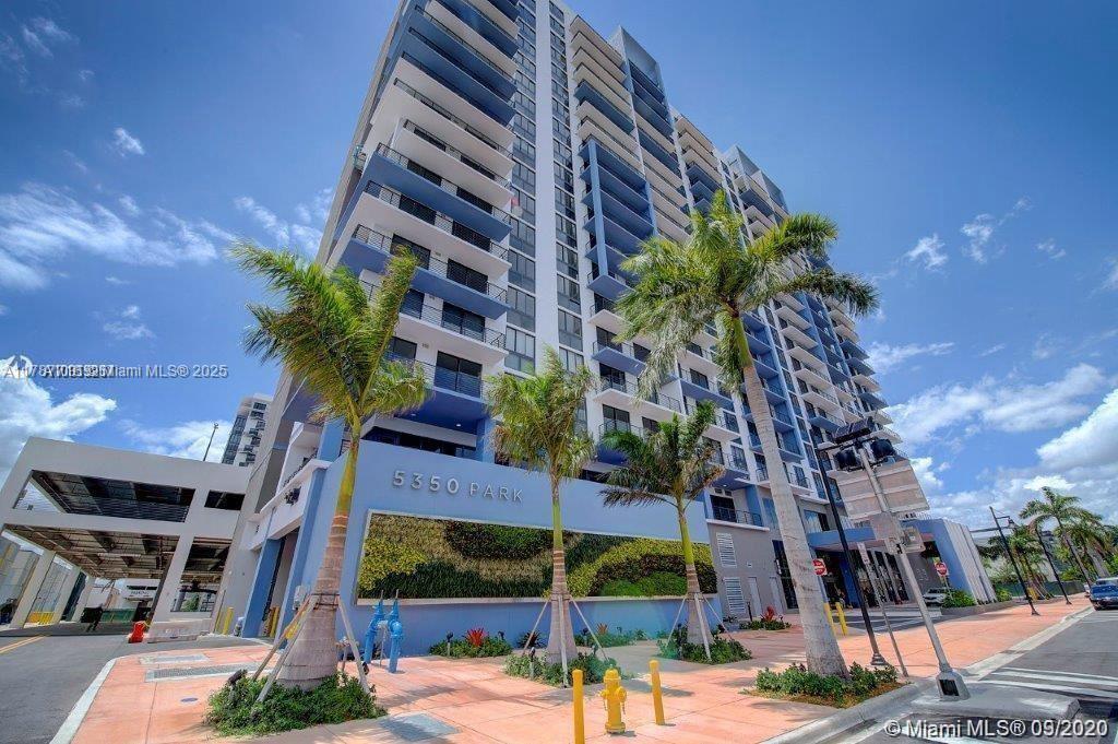 Rental Property at 5350 Nw 84th Ave 713, Doral, Miami-Dade County, Florida - Bedrooms: 2 
Bathrooms: 2  - $4,250 MO.