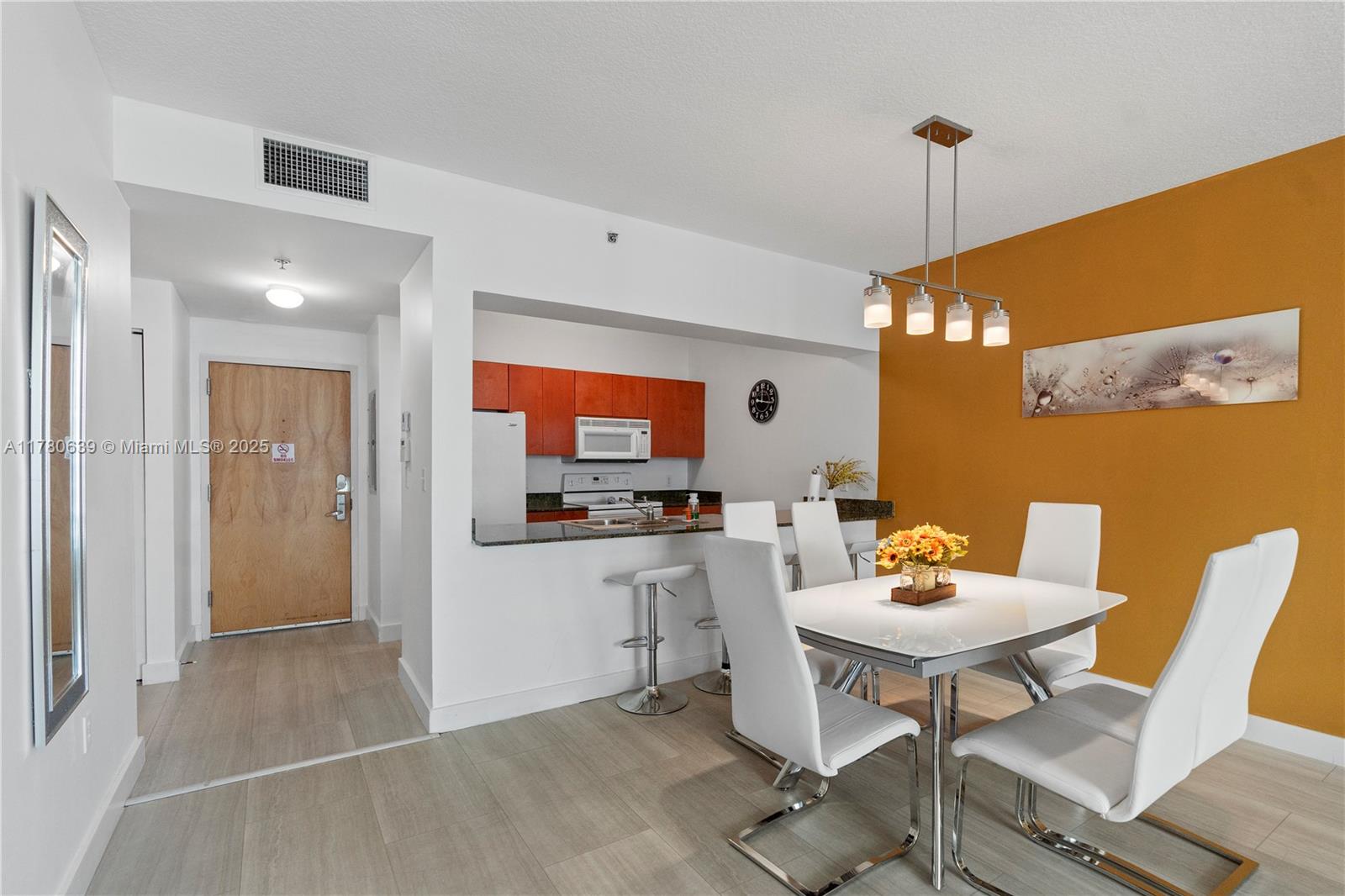 THE CLUB AT BRICKELL BAY - Residential