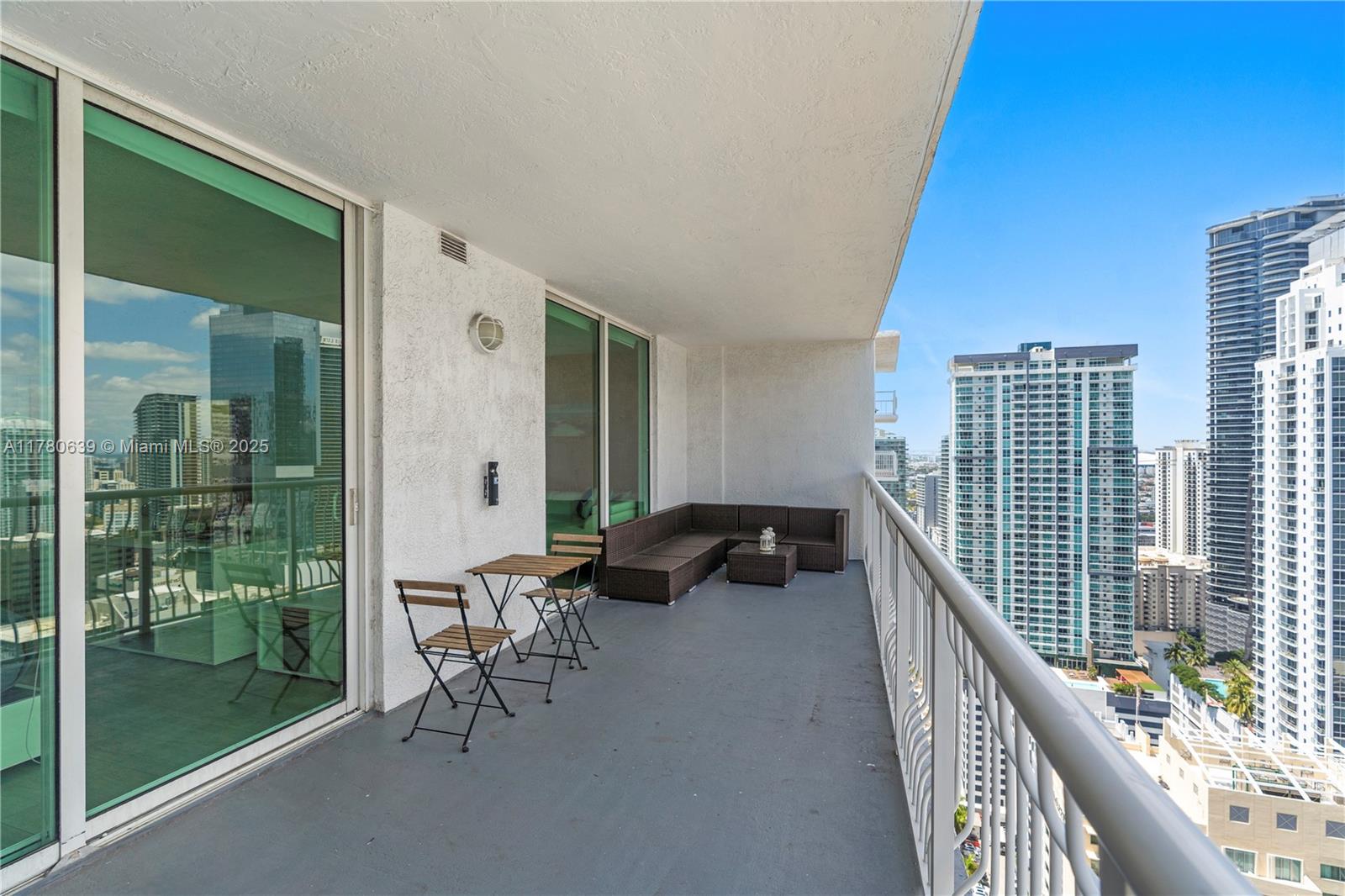 THE CLUB AT BRICKELL BAY - Residential