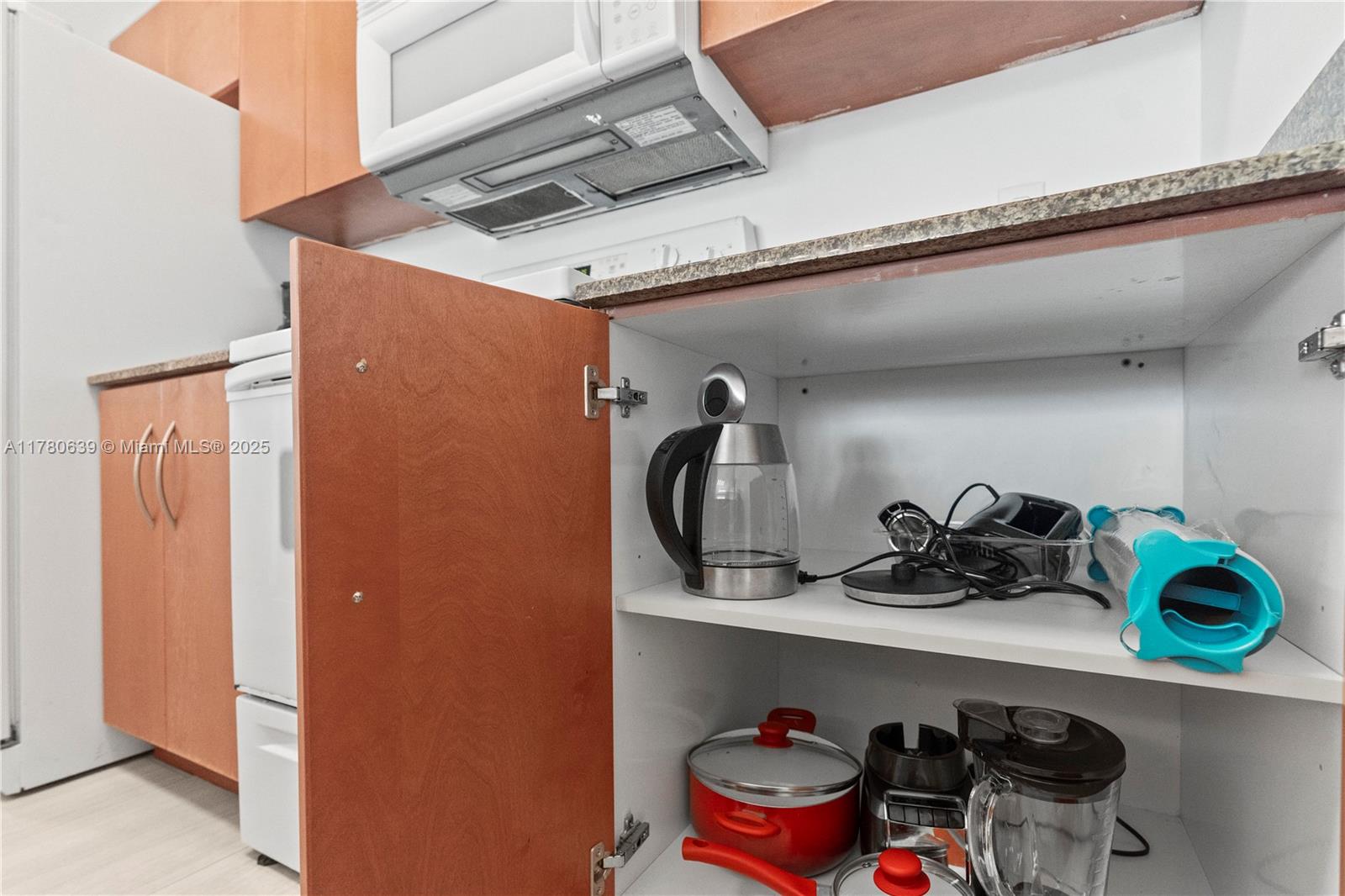 THE CLUB AT BRICKELL BAY - Residential