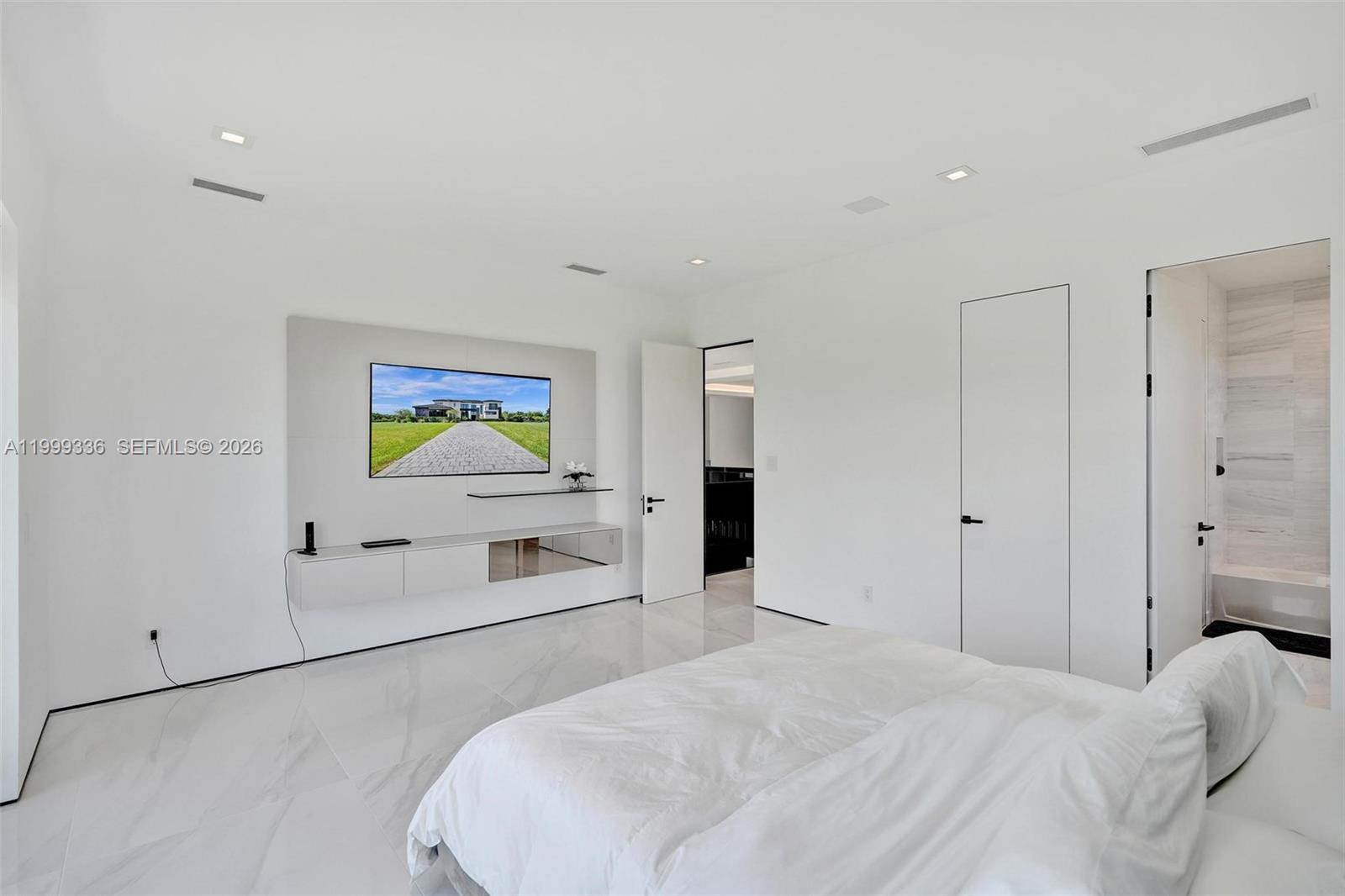 CLINGANS COVE - Residential