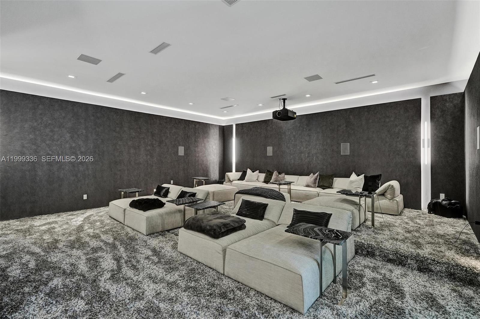 CLINGANS COVE - Residential