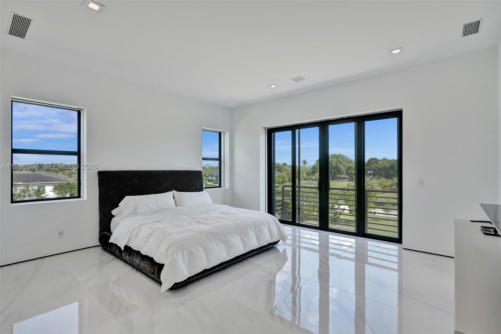 CLINGANS COVE - Residential