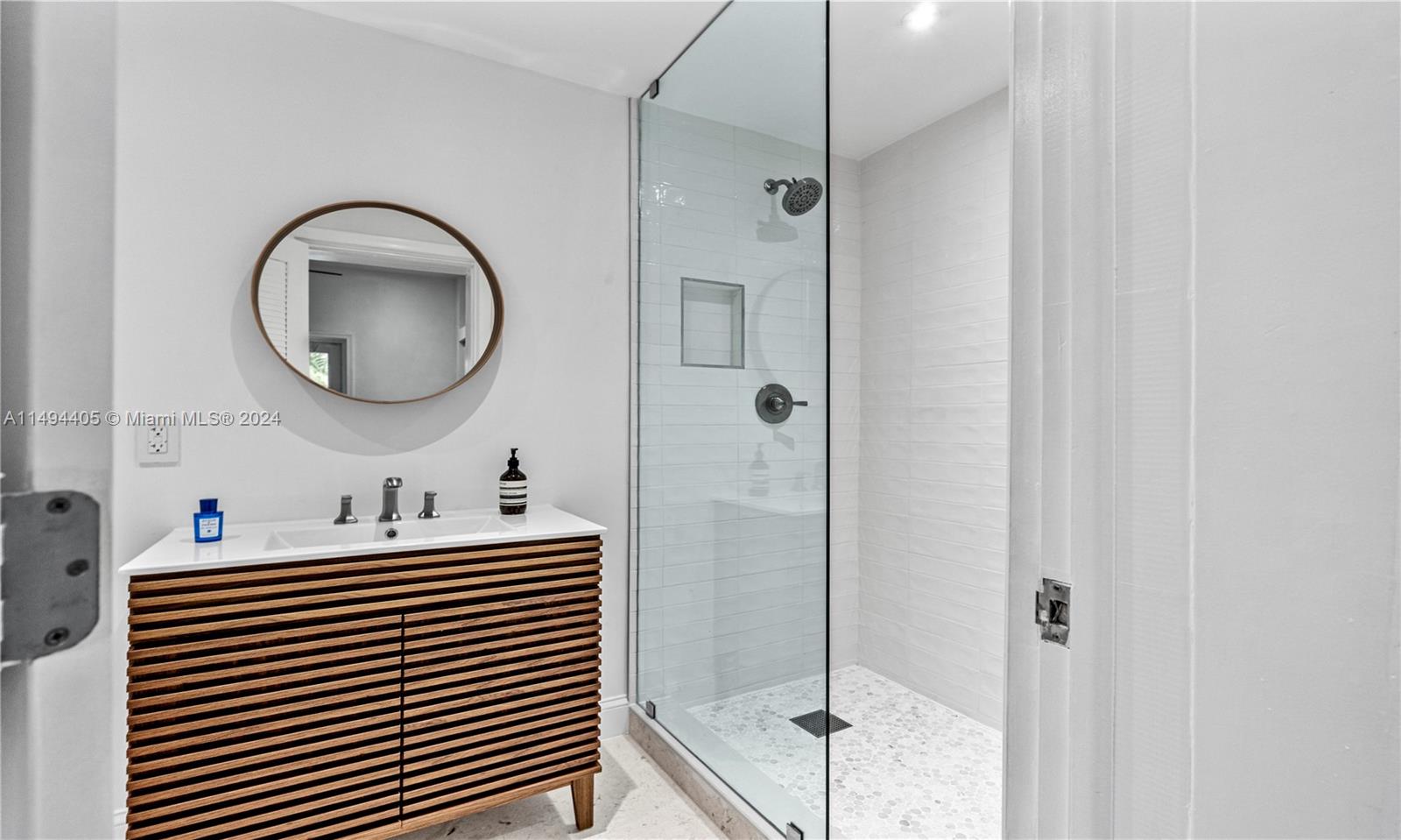 AQUA MARINE - Residential