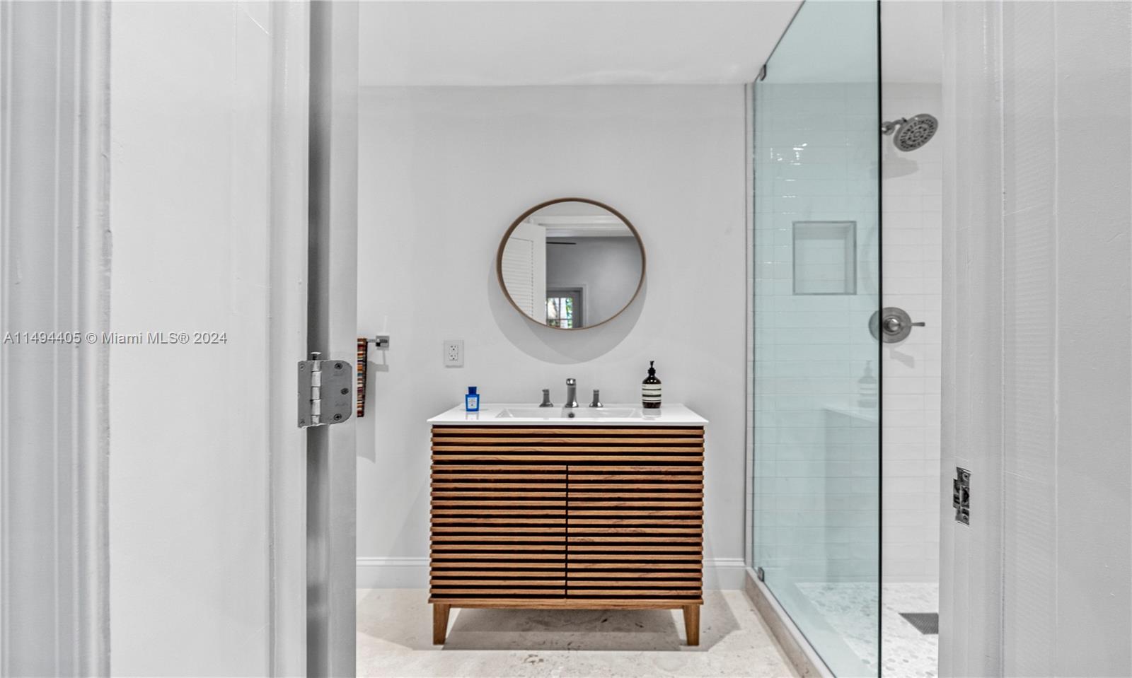 AQUA MARINE - Residential