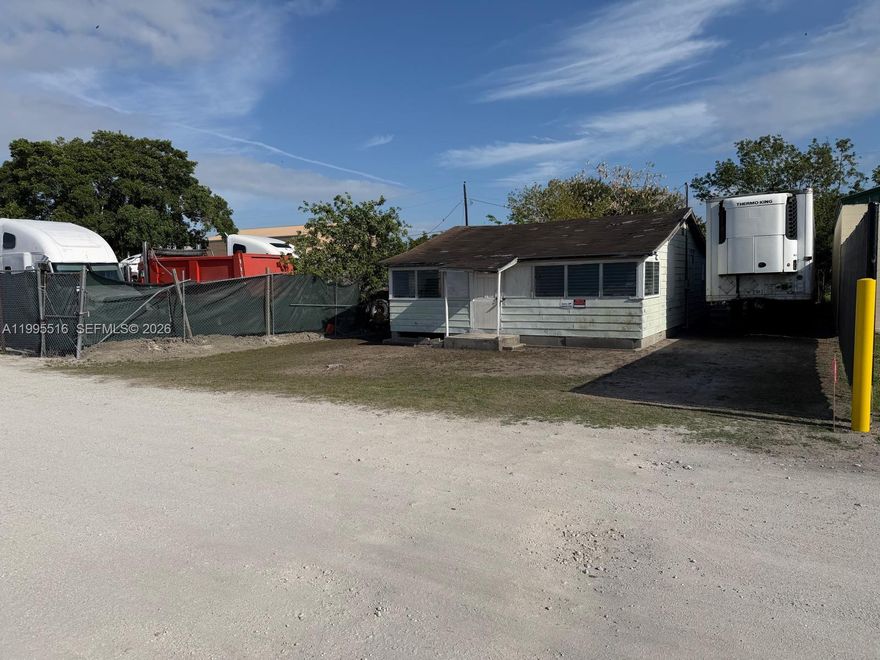 6,000 sq ft industrial-zoned lot in Clewiston, Hendry County with exceptional potential for redevelopment or investment. The property currently includes a structure that is not livable, offering a clean slate for your vision. Ideal for industrial use, storage, or future development in a growing area with increasing demand. A rare opportunity to secure a versatile lot with strong upside potential.