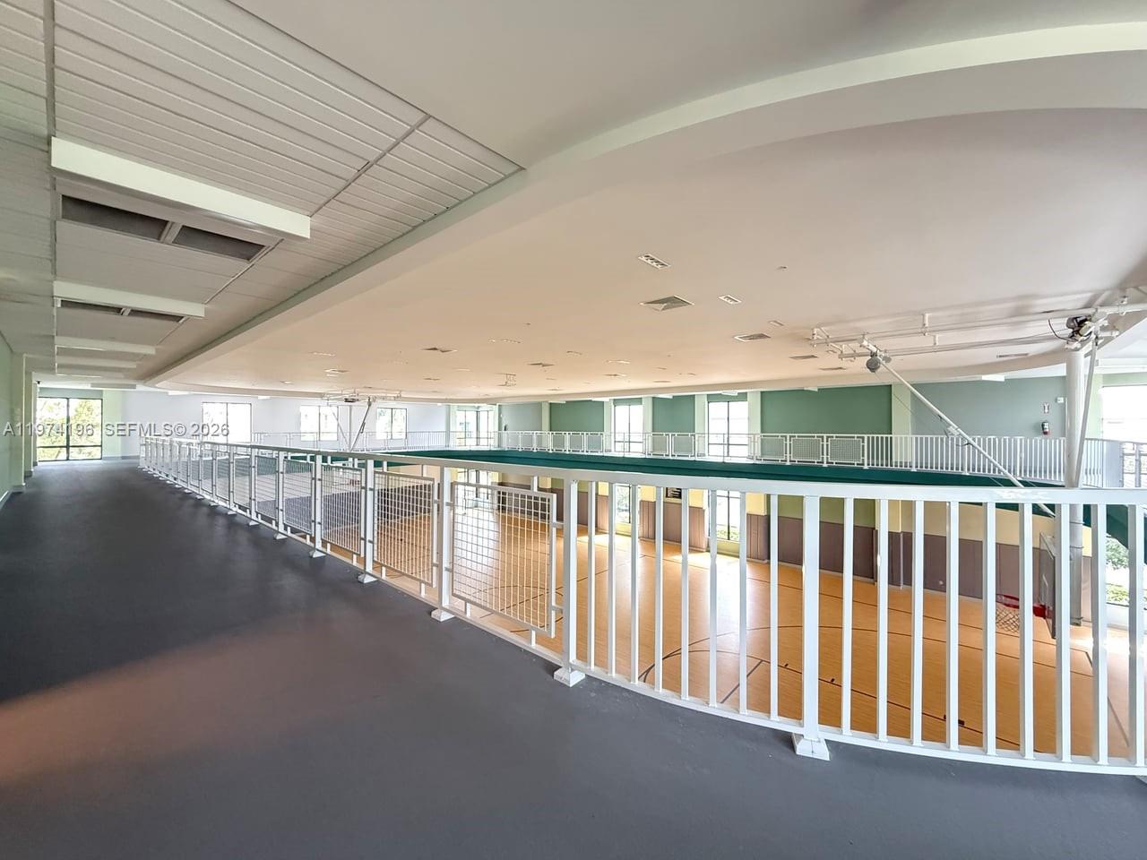 DOWNTOWN DORAL SOUTH PHAS - Residential