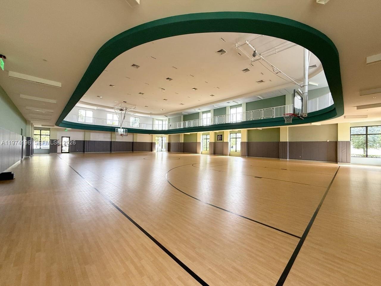 DOWNTOWN DORAL SOUTH PHAS - Residential