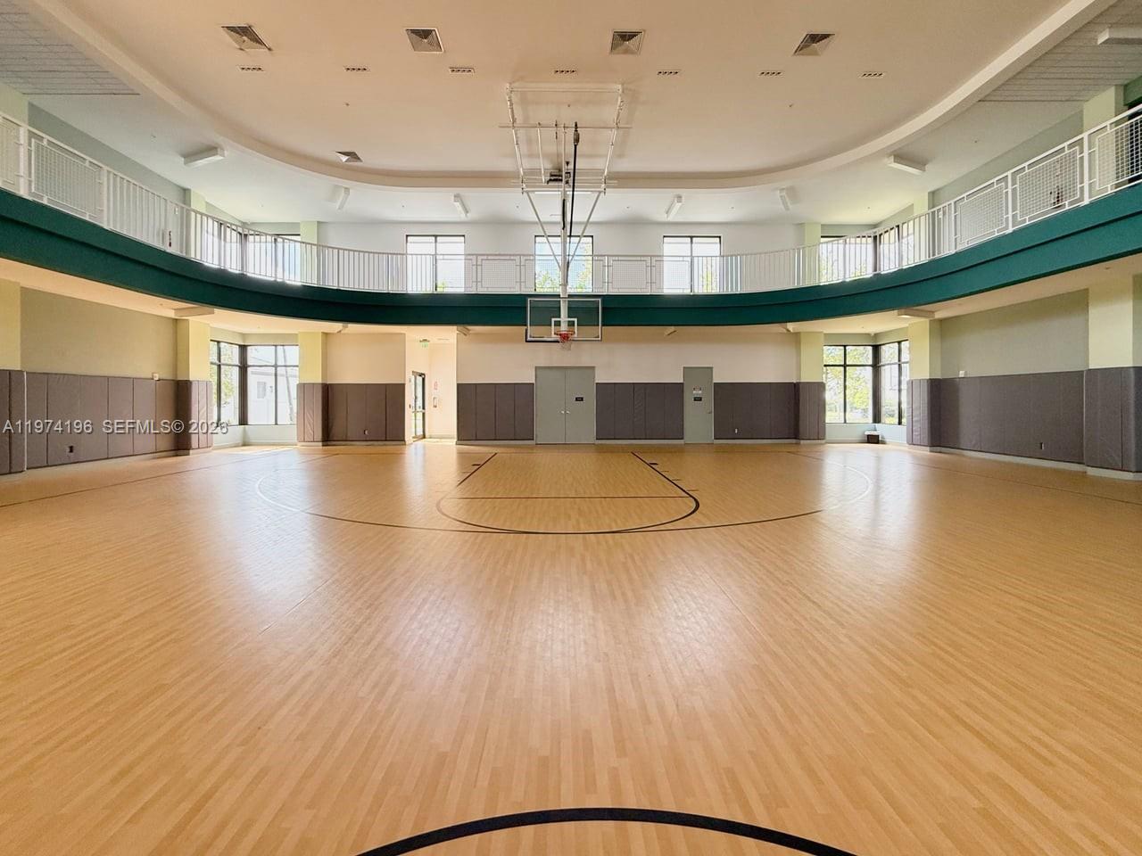 DOWNTOWN DORAL SOUTH PHAS - Residential