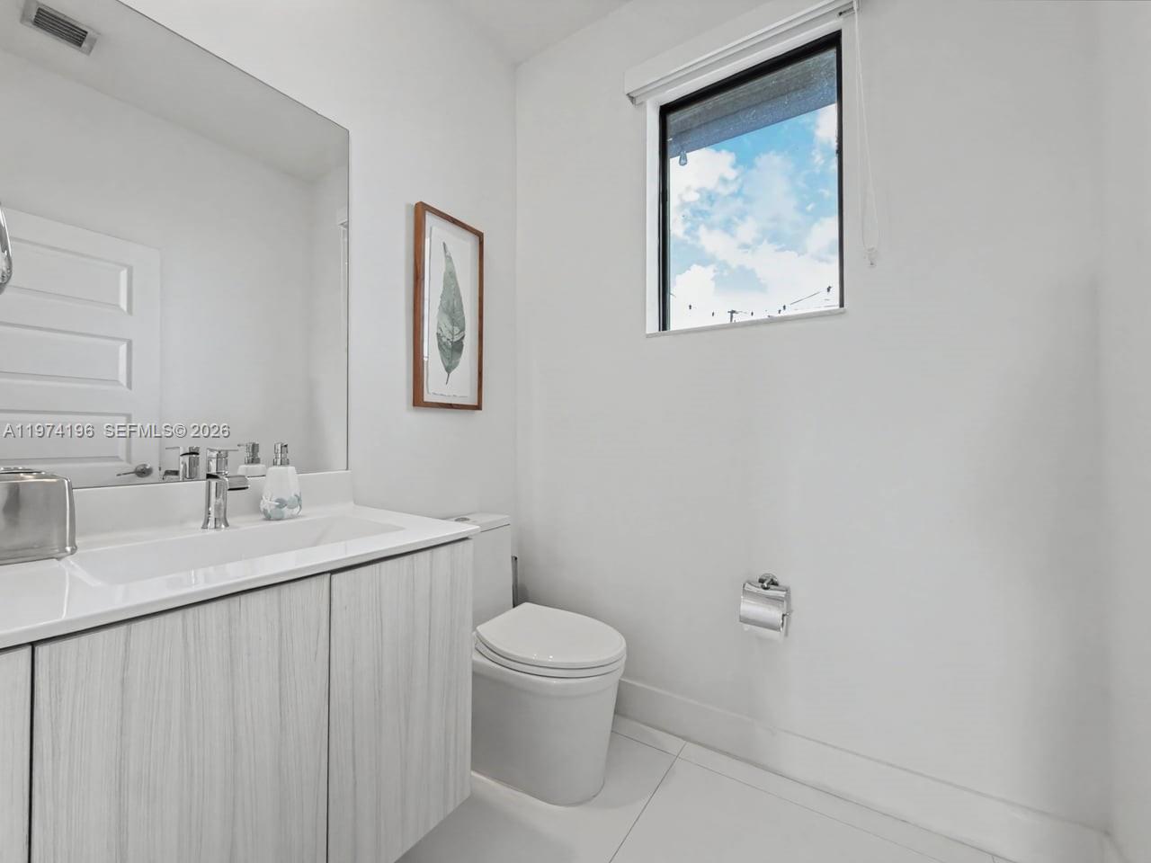 DOWNTOWN DORAL SOUTH PHAS - Residential