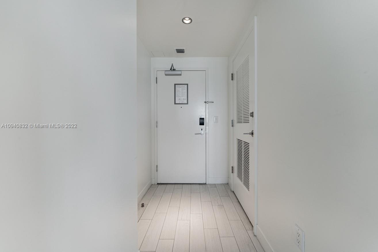 FORT LAUDERDALE RESIDENCE - Residential