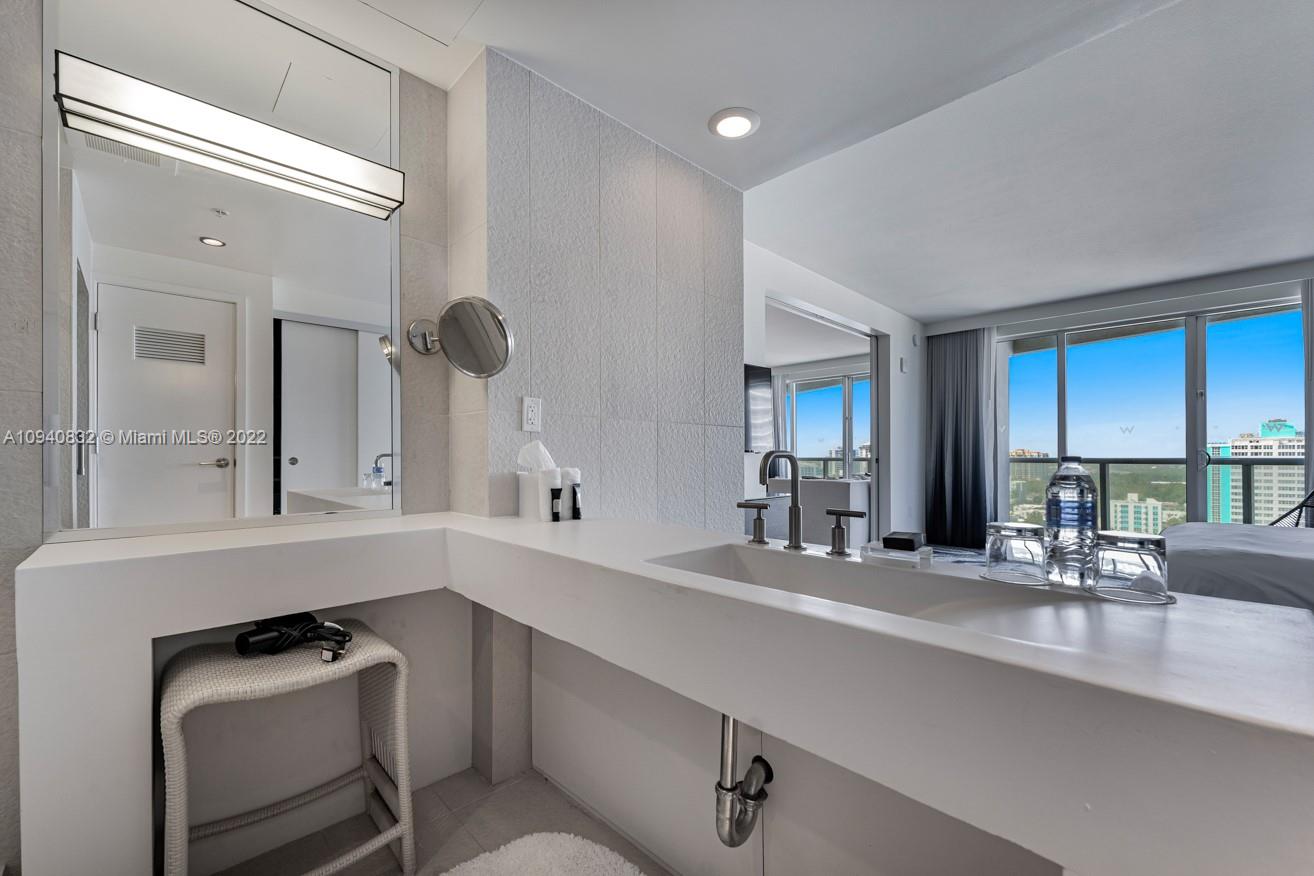 FORT LAUDERDALE RESIDENCE - Residential