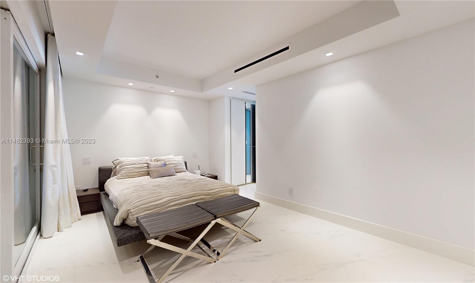 BAYVIEW FISHER ISL CONDO - Residential