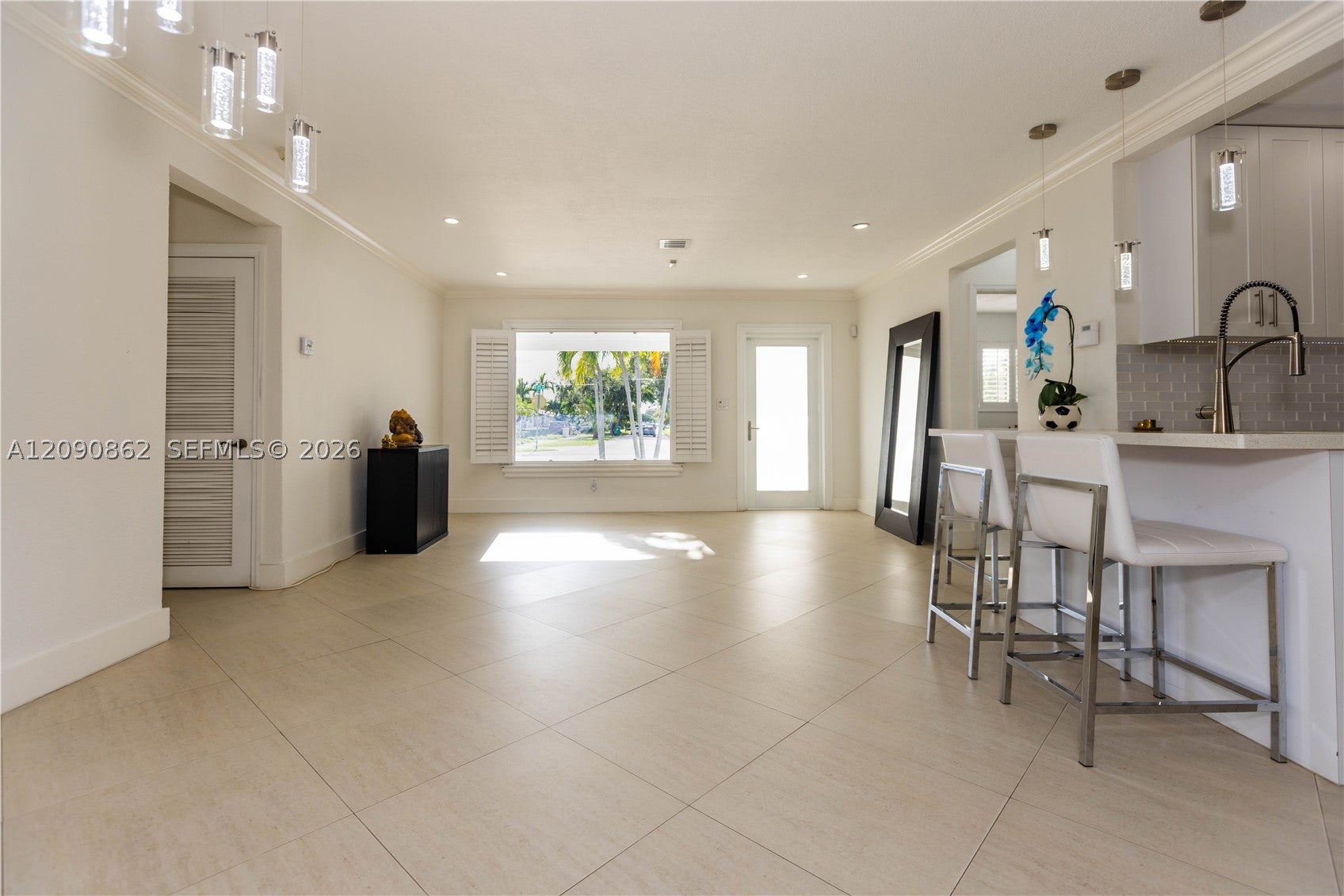 4301 SW 85th Ave