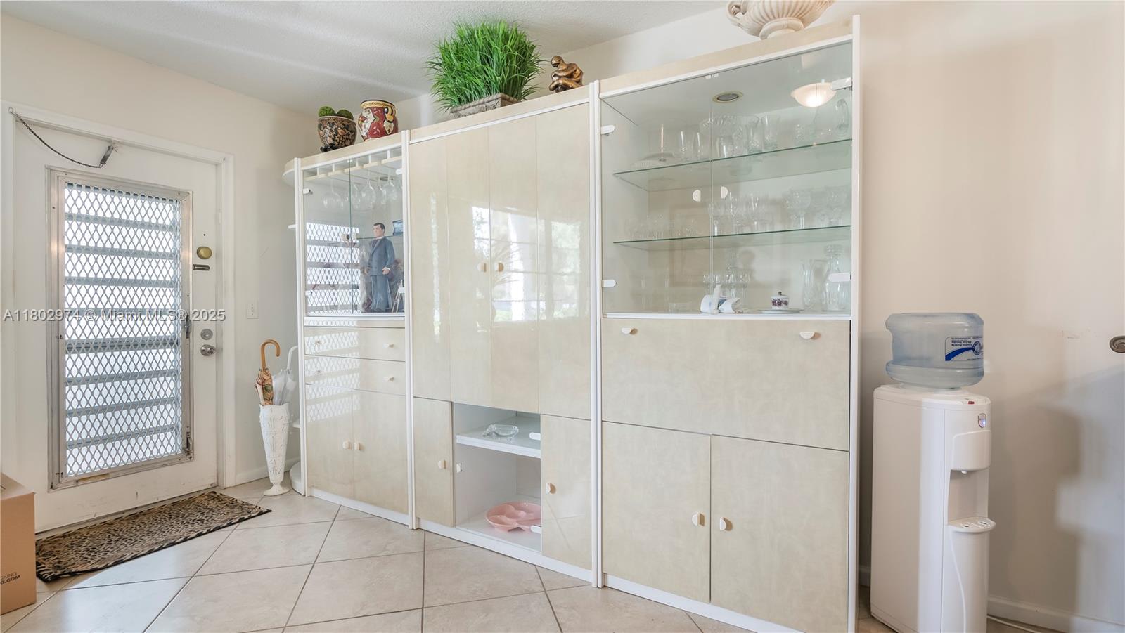 1012 Berkshire A 1012