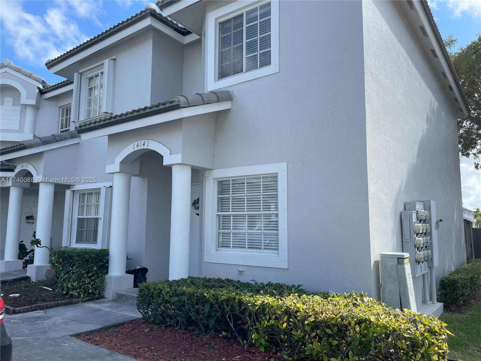 Rental Property at 14141 Sw 120th Ct 11-16, Miami, Broward County, Florida - Bedrooms: 2 
Bathrooms: 2  - $2,250 MO.