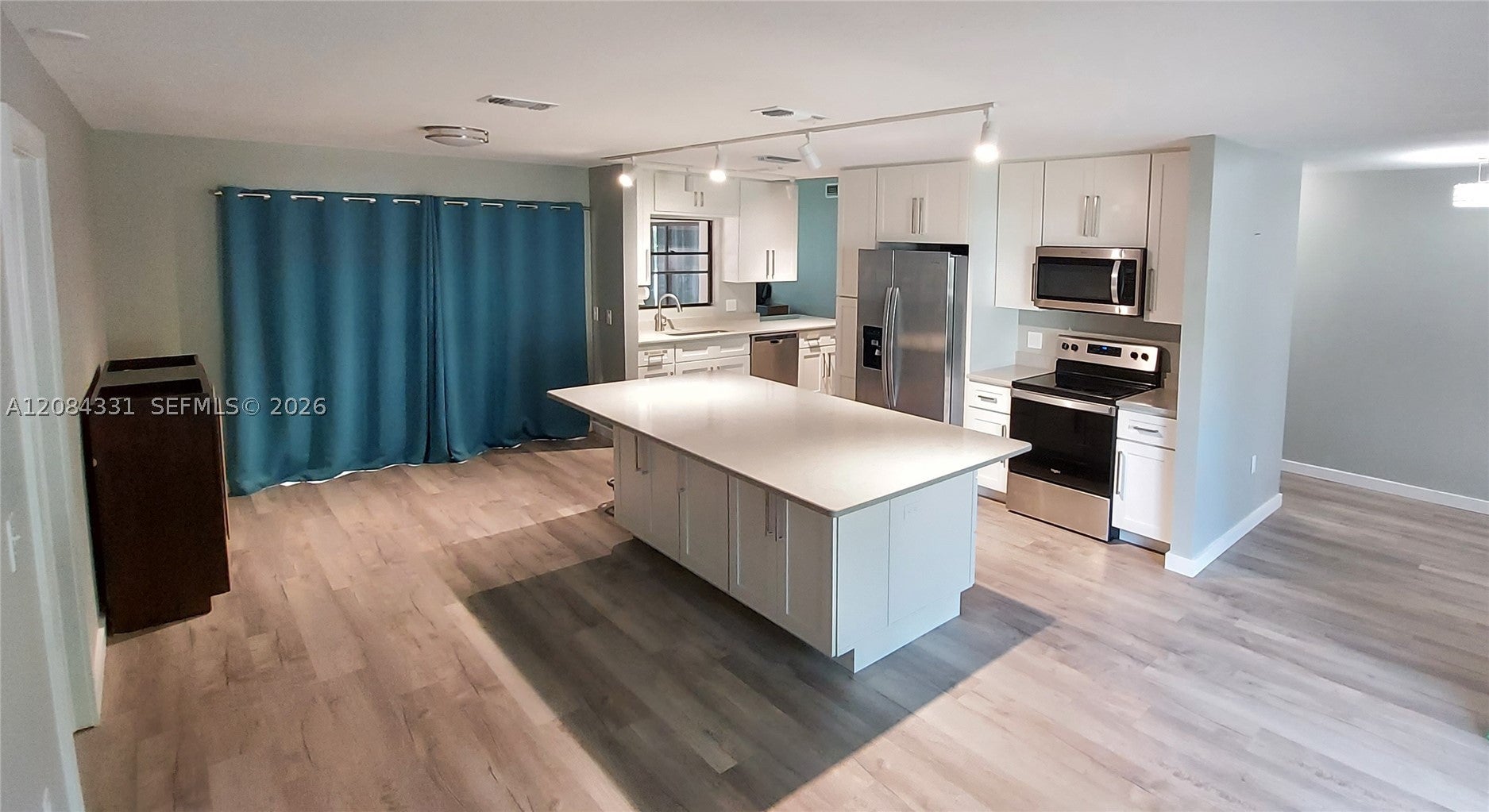 12 Linder Cir