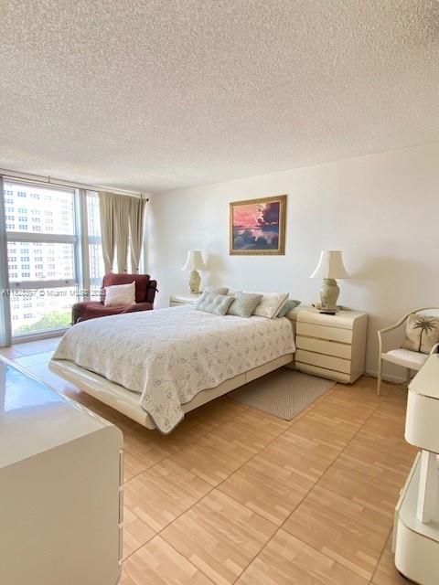 SILVER THATCH ATLANTIC PL - Residential