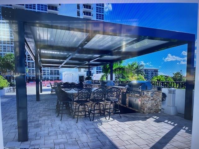 SILVER THATCH ATLANTIC PL - Residential