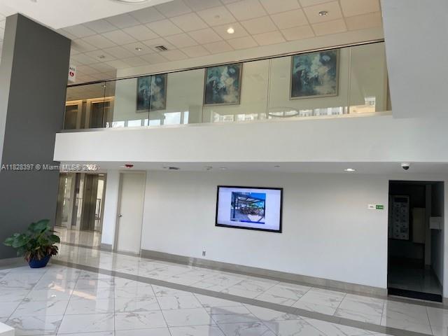 SILVER THATCH ATLANTIC PL - Residential