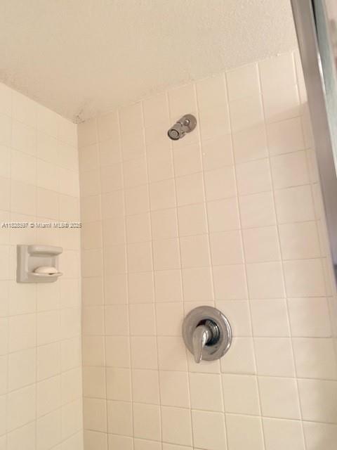 SILVER THATCH ATLANTIC PL - Residential