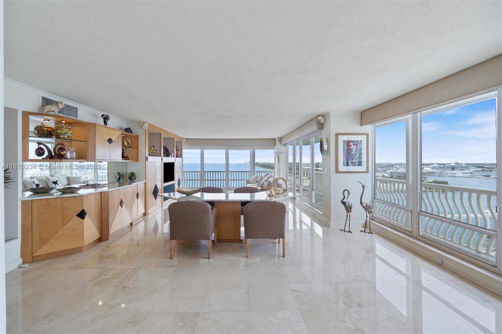 POINT OF AMERICAS - Residential
