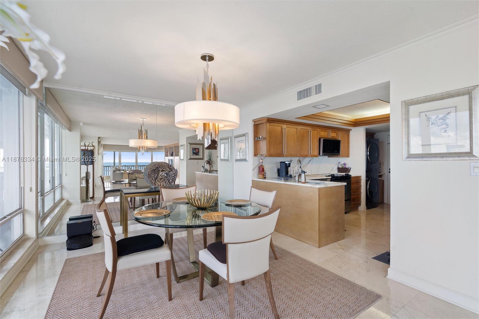 POINT OF AMERICAS - Residential