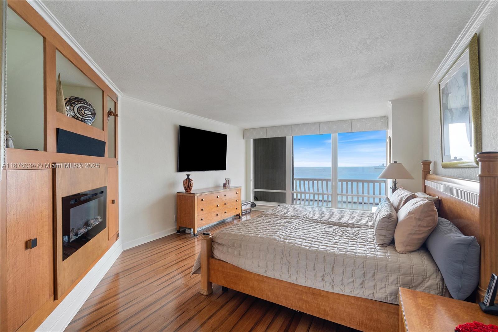 POINT OF AMERICAS - Residential