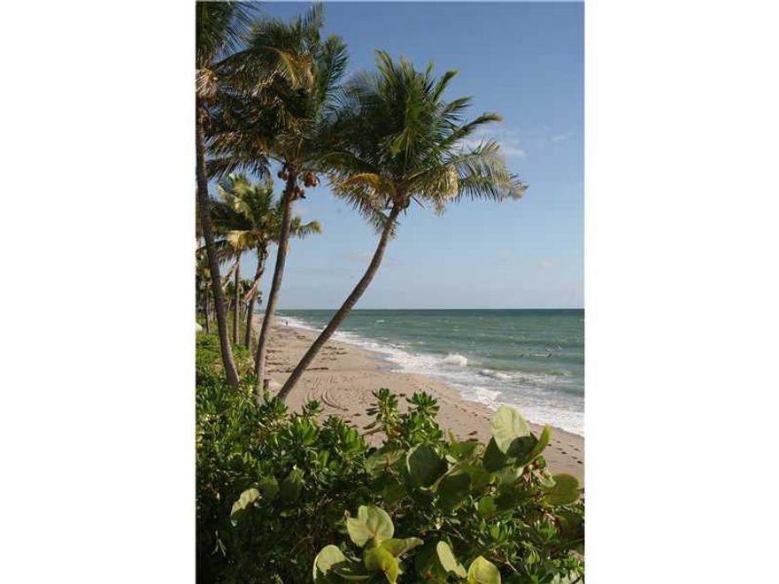 BACK ON THE MARKET!!! Now as an approved short sale, excellent rental in the heart of the city. on the beach side near entertainment, dining, shopping. Upgraded kitchen and bath. Move in conditions. Apprised at over $300,000.00 MAKE YOUR BEST AND HIGHEST  OFFER, FAST CLOSING.