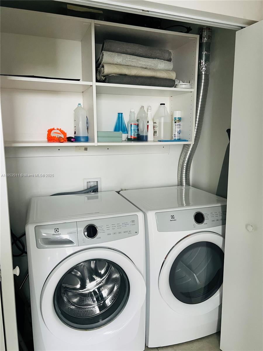 THE HARBOUR SOUTH CONDO - Residential Lease