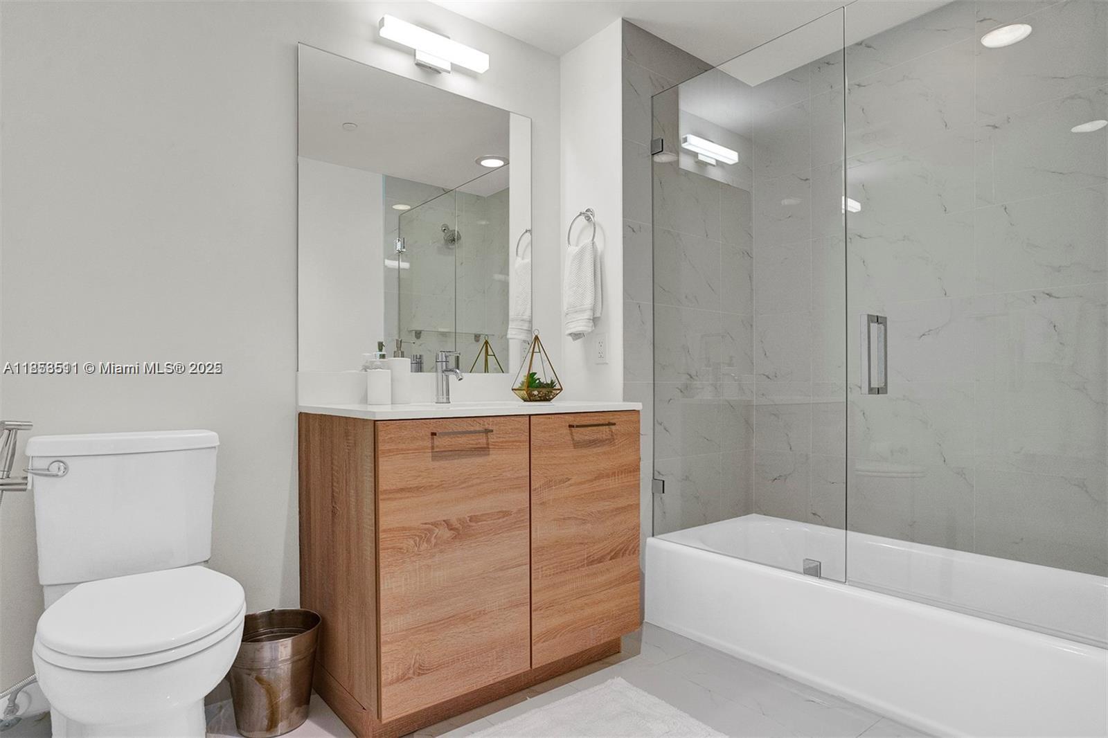 THE HARBOUR SOUTH CONDO - Residential Lease