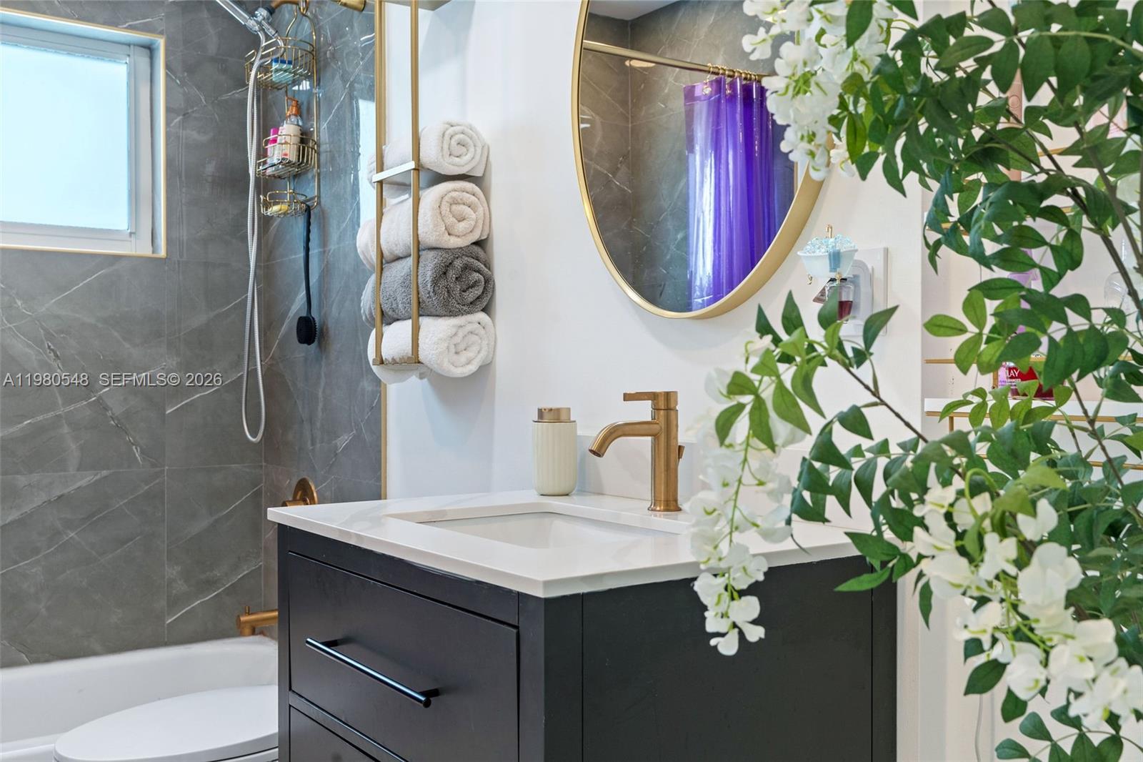 LAKES BY THE BAY SEC 5 - Residential