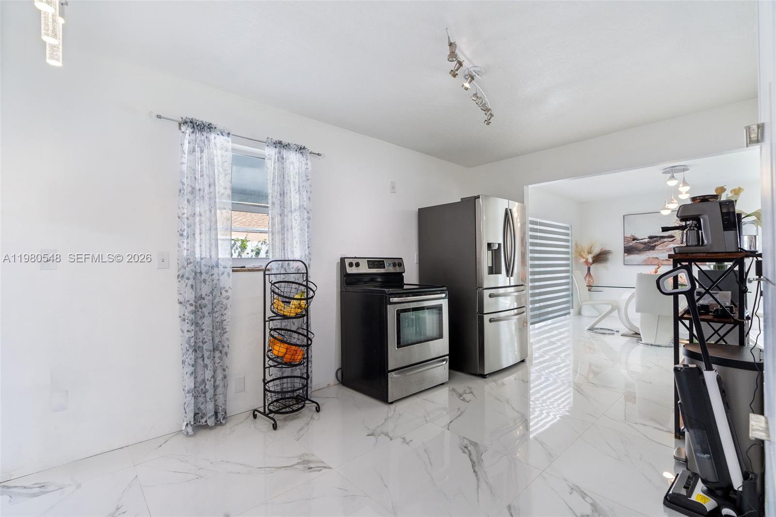 LAKES BY THE BAY SEC 5 - Residential