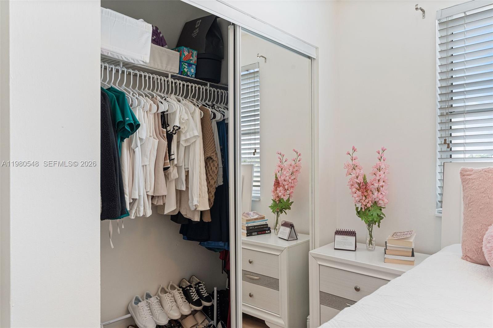 LAKES BY THE BAY SEC 5 - Residential