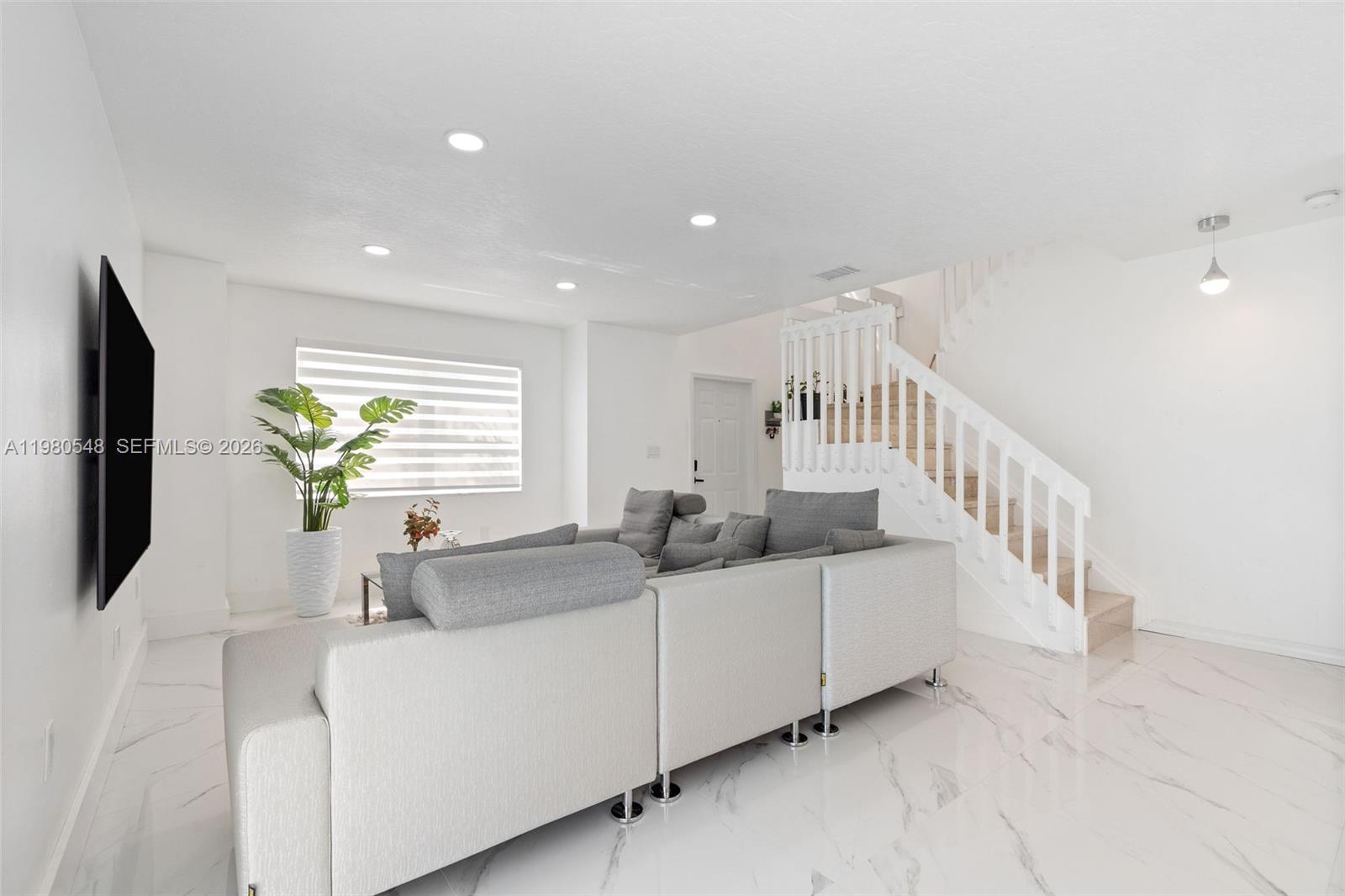 LAKES BY THE BAY SEC 5 - Residential