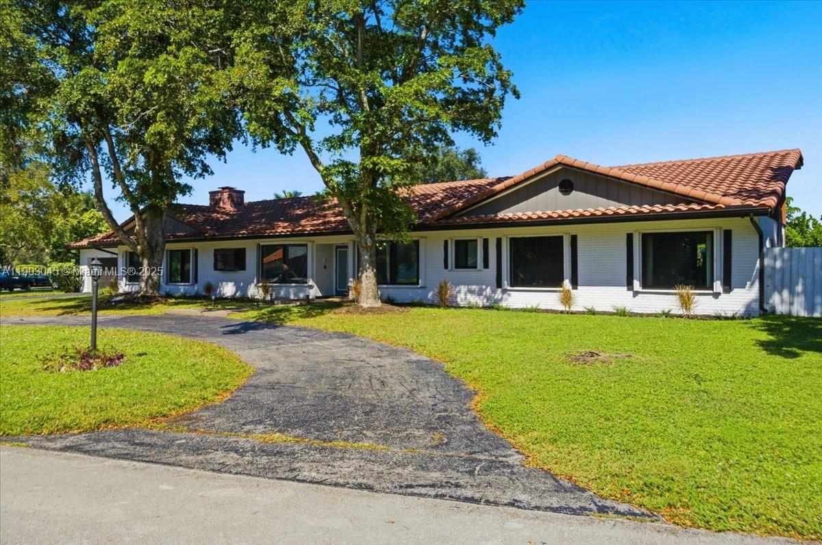 JACARANDA COUNTRY CLUB WE - Residential