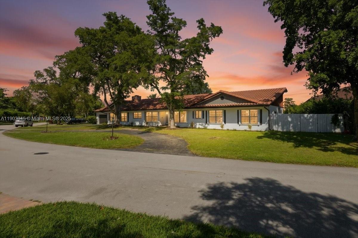 JACARANDA COUNTRY CLUB WE - Residential