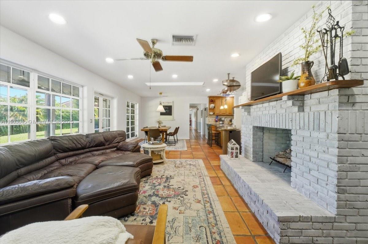 JACARANDA COUNTRY CLUB WE - Residential