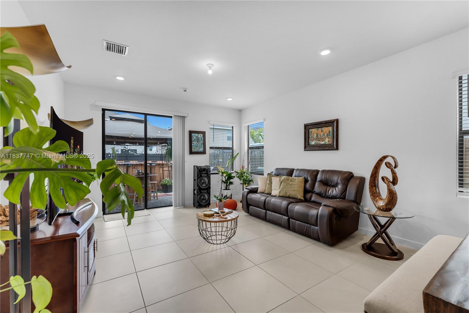 DIXIE HEIGHTS - Residential