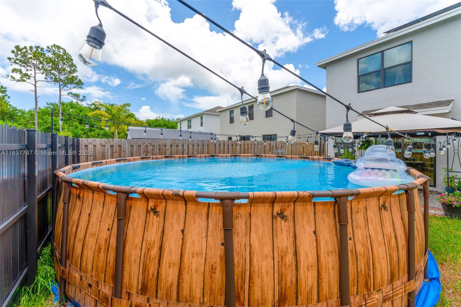 DIXIE HEIGHTS - Residential