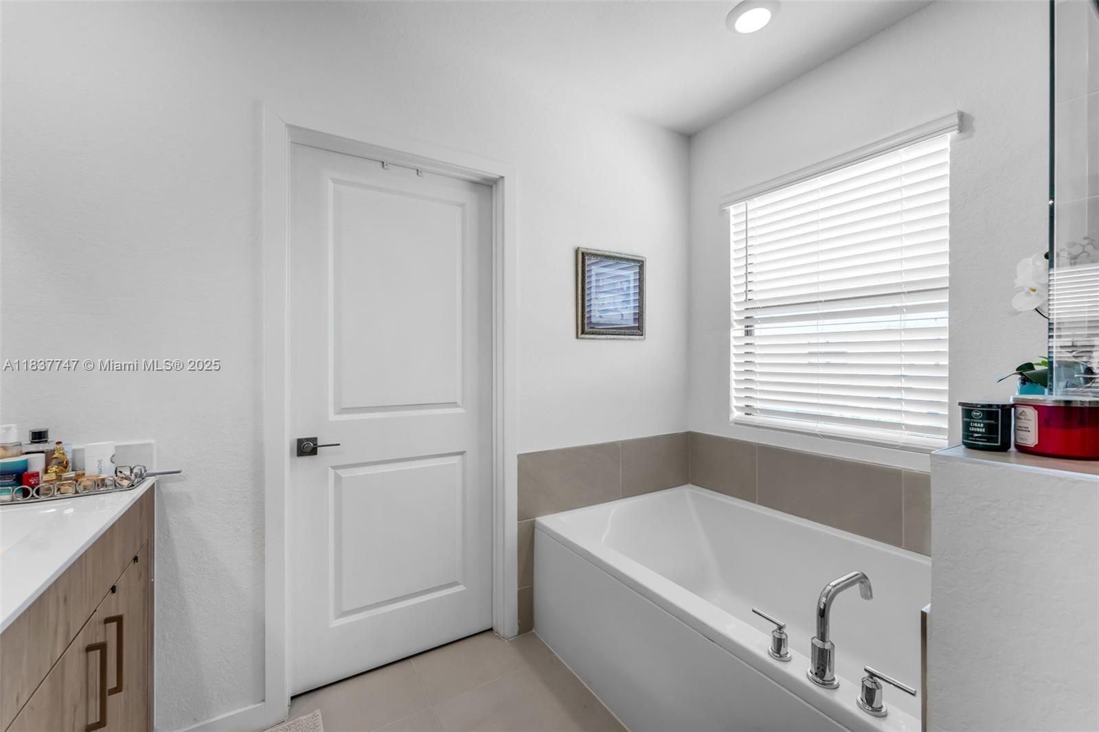 DIXIE HEIGHTS - Residential