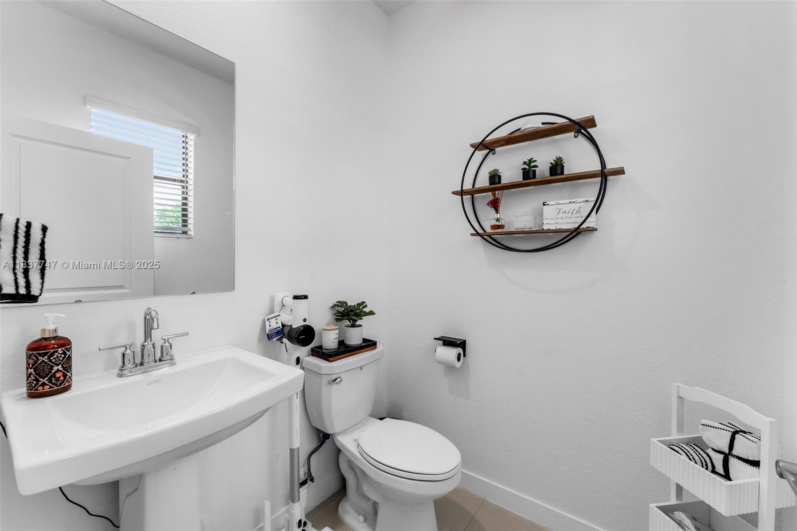 DIXIE HEIGHTS - Residential