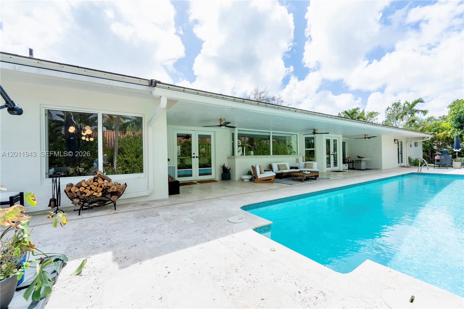 PINEWOOD ESTATES - Residential